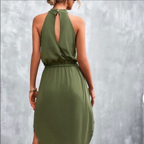 Women's Sexy Halter Dress with Partially Open Back - Picture 3 of 7